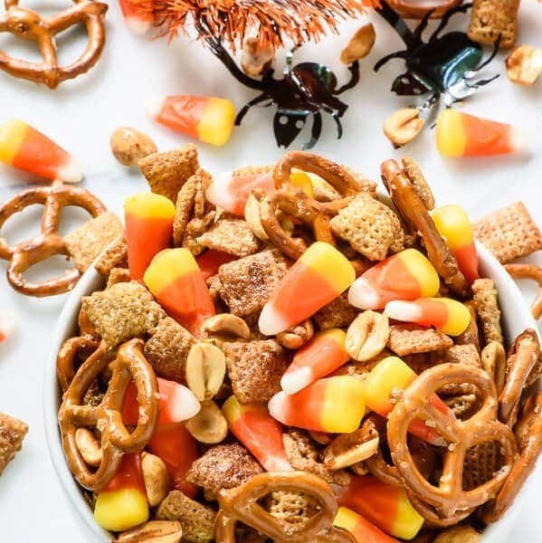 DufferinMall's tweet photo. It’s National Candy Corn Day! Get in the Halloween spirit and create your own seasonal snack mix using candy corn, pretzels and salted peanuts. Check out @nofrillsCA for all the ingredients! Photo: Well Plated by Erin

#dufferinmall #becauseitsfall #foodie #halloween #candycorn https://t.co/NVAs1llGwG
