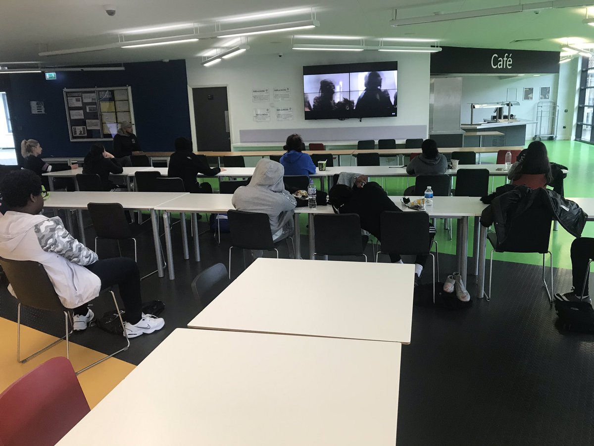 camp_safe's tweet photo. Massive thank you to @Key4LifeUK and Errol for a very interesting workshop and Q&amp;A session regarding screening of the film Joy and the effects of knife crime @PhoenixAcadW12 @LBHF @LdnSportsTrust @MPSHammFul @youngh_f https://t.co/hKneKqmd9x