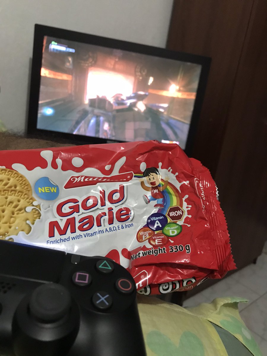 Arkham Knight on PS4 + <a href="/MalibanBiscuits/">Maliban Biscuits</a> Gold Marie + long weekend.