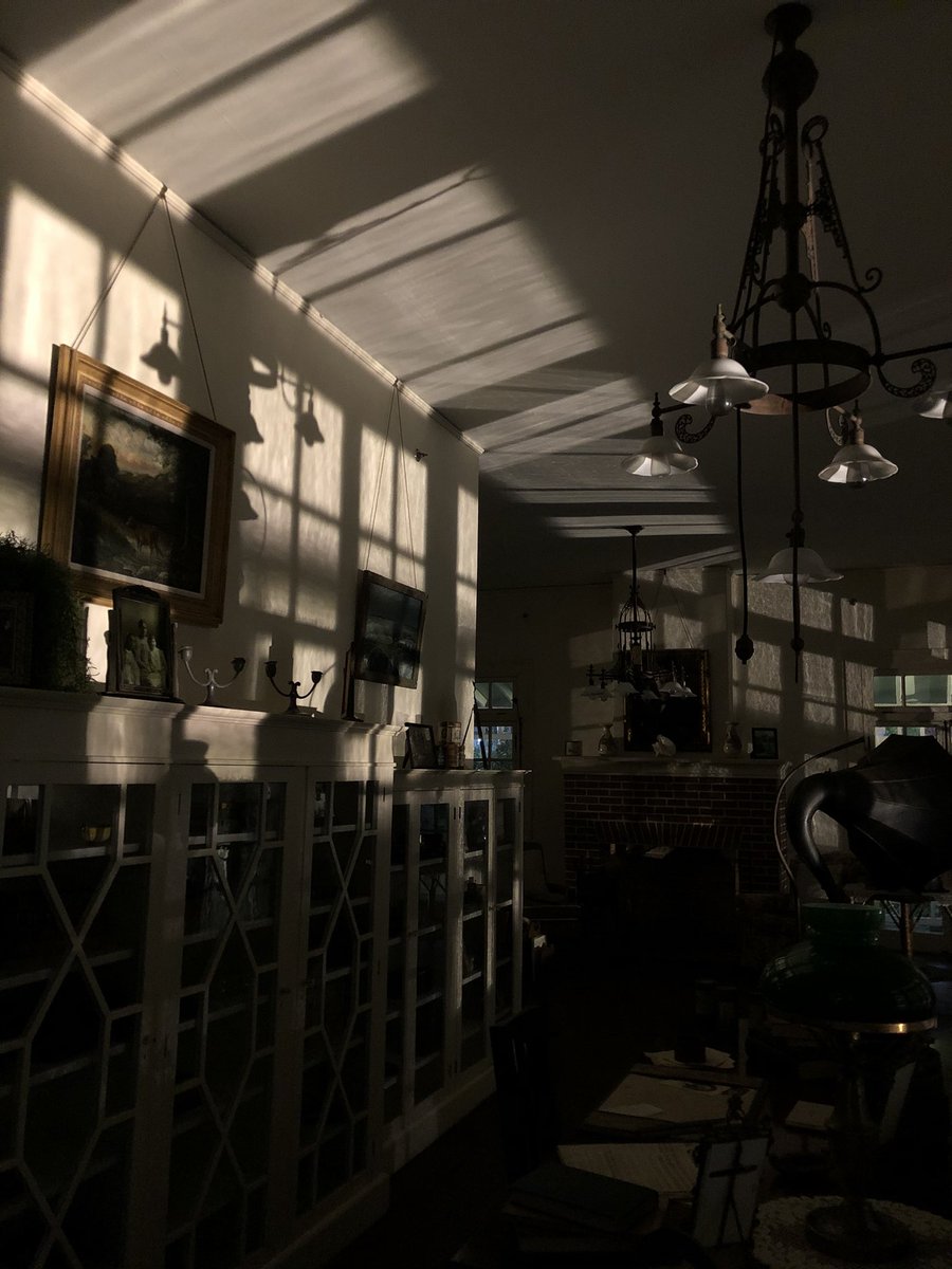 A spooky morning at <a href="/EdisonFordFL/">Edison & Ford Winter Estates</a> 🦇 🎃 👻