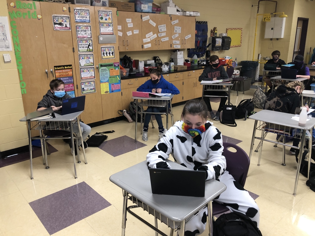 McBurg_MS's tweet photo. Studying the water cycle, ready for their test in Mrs. Conley’s this morning! #KnowOurWhy https://t.co/87f446oqBO