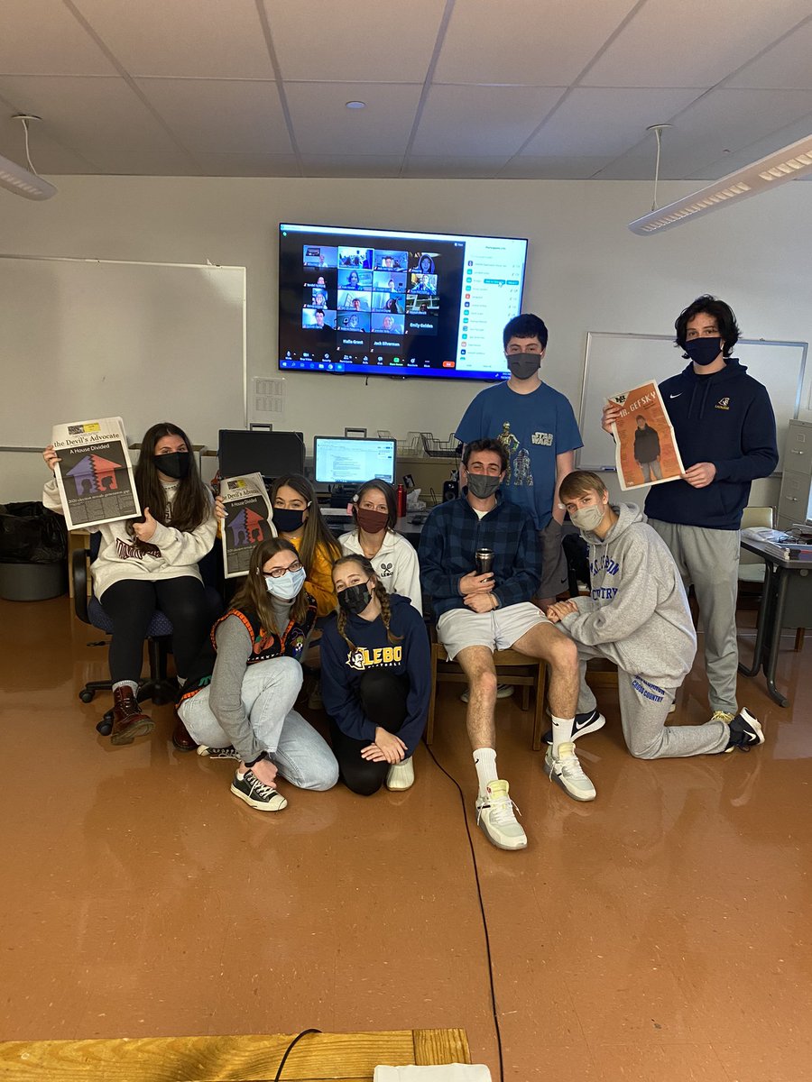 The_LeboDA's tweet photo. New DA out today! Grab one whenever you’re in school! 📰 #allhallowseve https://t.co/8xETbDV9U5
