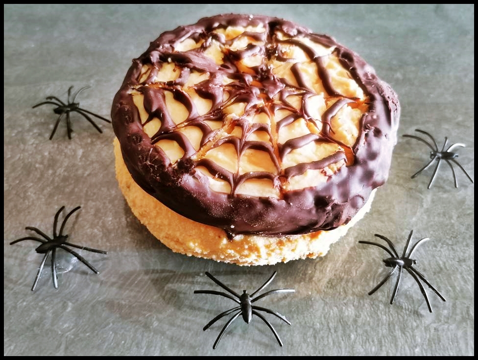 Merime66's tweet photo. 🧛🏻‍♀️🧙🏻‍♀️👻No se resistieron a mi TARTA HALLOWEEN✍️🏻https://t.co/r0S9KbWDUY ❤️ #calabaza #Madridconfinado #tartahalloween #MisRecetasMerime #Halloween #Pumpkinspicebread #tentaciones #confinados #cocinillas #cocinerastuiteras #cocinaconfinamiento  #cake #pumpkincake gustas @cifre_toni https://t.co/6opPeteBP6