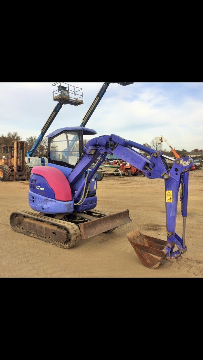 BruceEquipment's tweet photo. 2005 KOMATSU PC20UU
$15,500 (USD) 
S/N: 11550
Location: Spartanburg USA
-2,771 HOURS
- RUBBER TRACKS, BLADE &amp; OFFSET BOOM
- WORK READY 
#komatsu #bruceequipment #heavymachinery #construction #usamachines #spartanburg #southcarolina https://t.co/qFEEe9ezLa