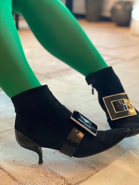 DeborahBothun's tweet photo. Wondering what color road these feet will be seen on 10/31? Follow closely to see further clues on who this is.  #HalloweenAtHome https://t.co/ExVSSdV6IH