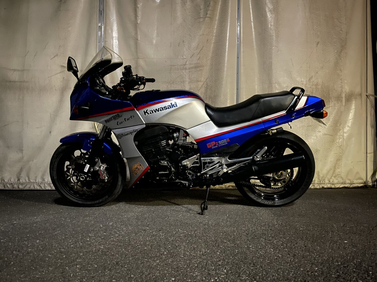 gamucyo's tweet photo. 車検です、構造変更です。
ぐぬぬ、求む！100GPZ1000RXのサービスマニュアルちょっとコピーさせてくれる人😭 https://t.co/T8Xtp9ib9t