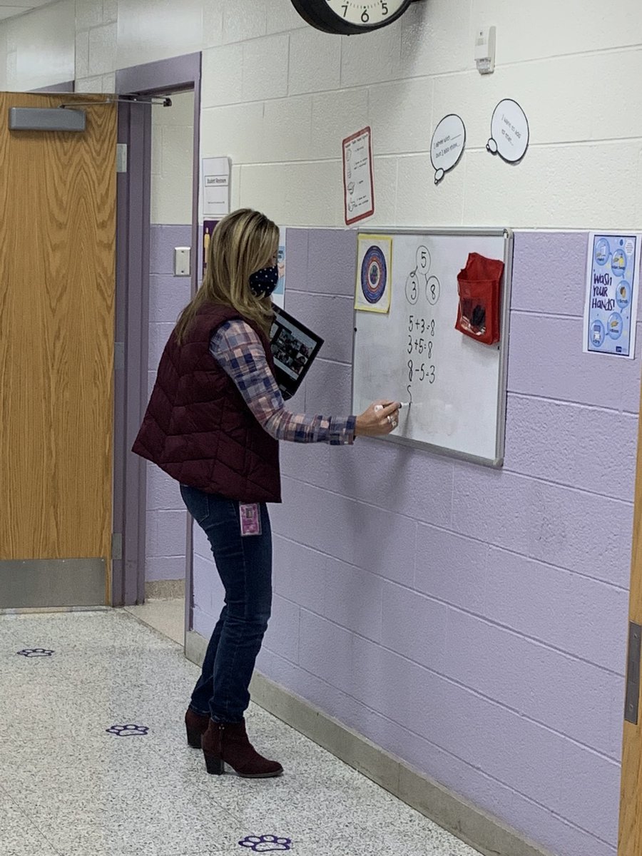 MissMcMannis's tweet photo. Monitoring her virtual learners while doing a #NumberTalk during a class restroom break. #Firsties #MultiTaskingAtItsFinest #ReynProud https://t.co/gj4tV8F2aI