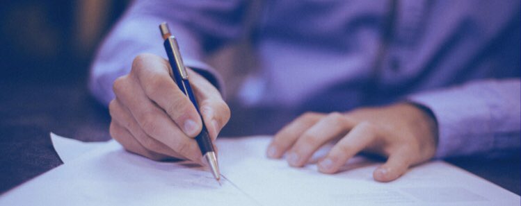 ARTES_LAW's tweet photo. De nieuwe #B2B-wetgeving voorziet een #zwartelijst en #grijzelijst van bedingen die verboden zijn en onrechtmatig. Er komt ook een algemeen verbod op #onevenwichtige bedingen. 📑 De wet treedt in werking op 01/12/2020.
Wij helpen u graag met uw #overeenkomsten. 📩 info@artes.law https://t.co/AoRt1kqDkJ