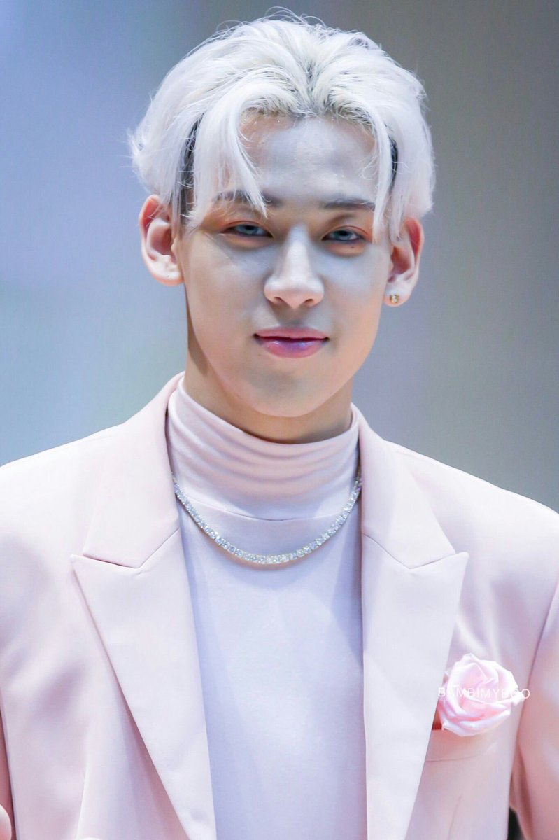 Blonde Bambam lives in my mind rent free; a thread #MAMAVOTE  #got7  @GOT7Official