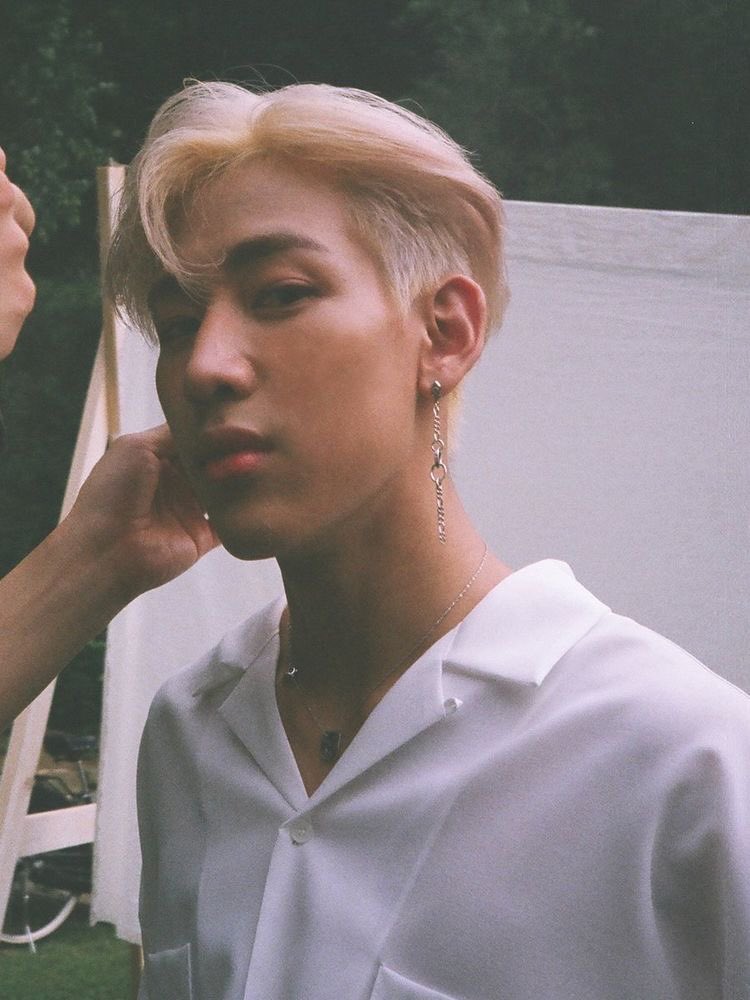 Blonde Bambam lives in my mind rent free; a thread #MAMAVOTE  #got7  @GOT7Official