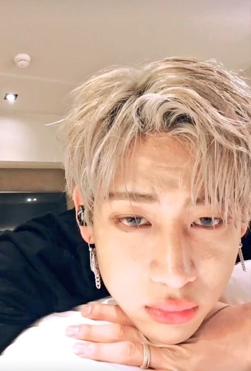 Blonde Bambam lives in my mind rent free; a thread #MAMAVOTE  #got7  @GOT7Official
