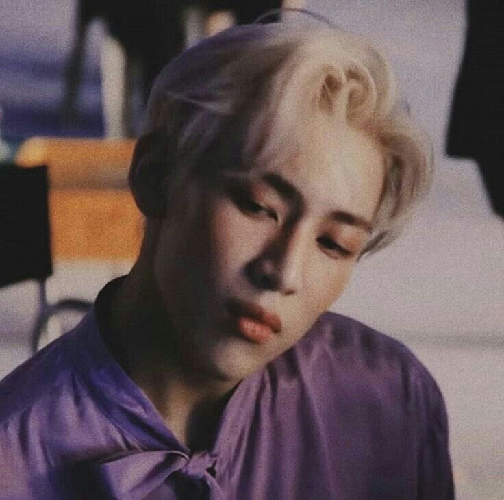 Blonde Bambam lives in my mind rent free; a thread #MAMAVOTE  #got7  @GOT7Official