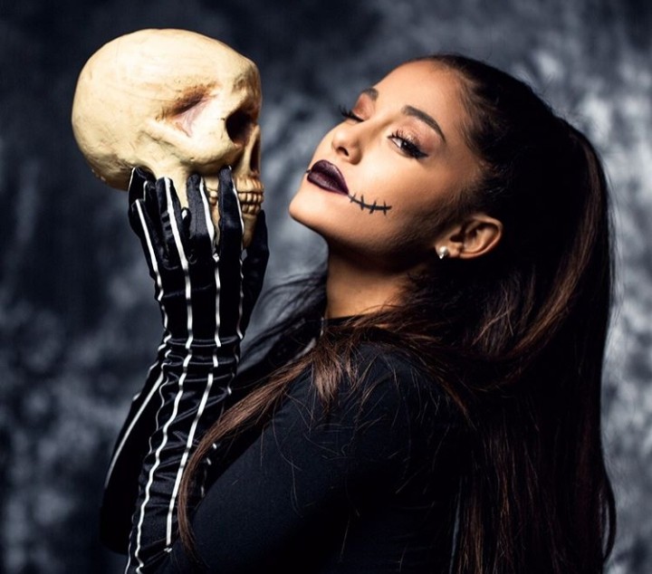 RateMyEdit123's tweet photo. Happy Halloween Eve! Our big Ariana muse deserves a perfect edition. Give me a grade of 1-5.
The photo was edited in the Airbrush Application. .

🎃🎃
#photoeditor #filter #airbrush #retouch #RateMyEdit https://t.co/rpnsNoGUKN