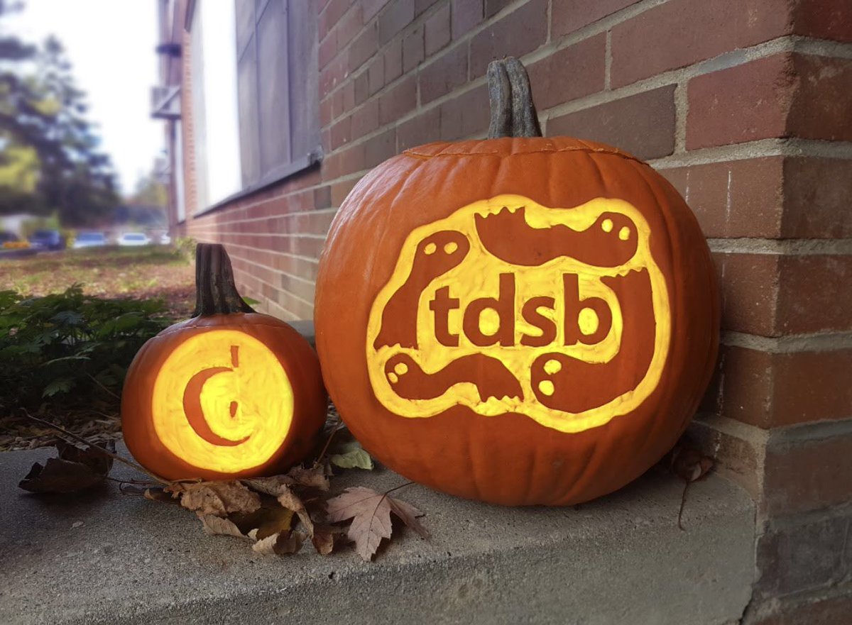 tdsb's tweet photo. Happy Friday! 👻

Wishing everyone a safe and spooktacular day of learning! https://t.co/Tsbl0kBTmb