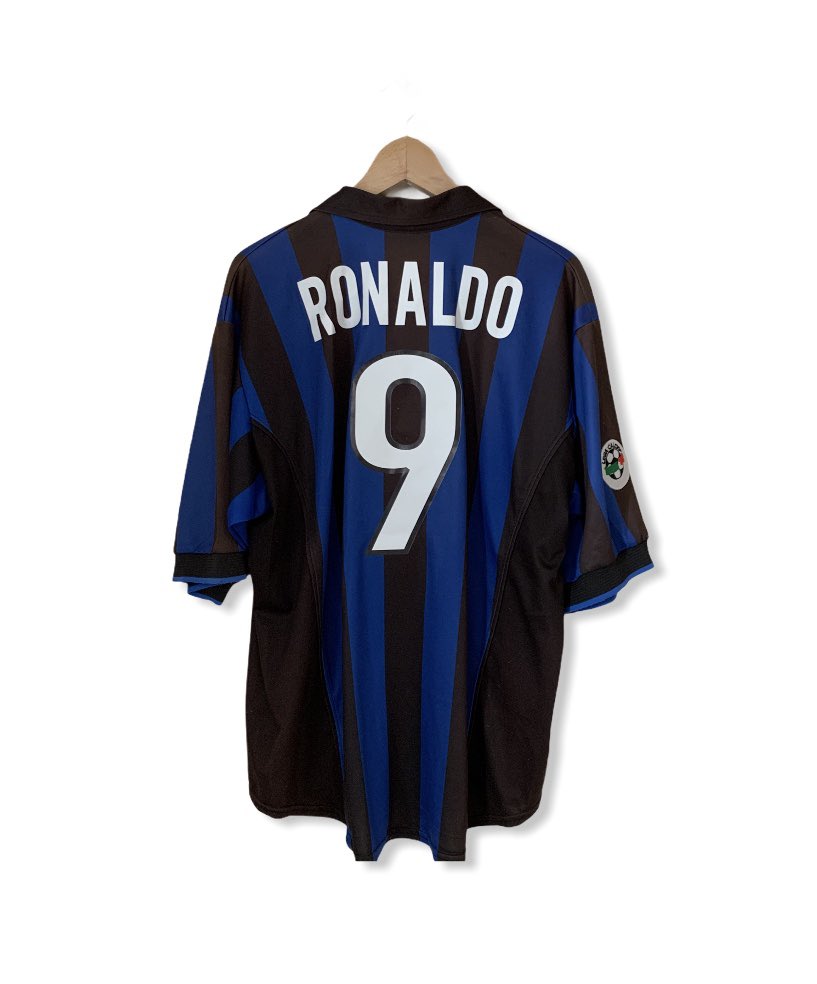 90sfootball's tweet photo. Competition! To celebrate to the launch of @ApparelSpire's Twitter page we are giving away this 1998/99 R9 Inter Milan shirt 😍

To enter:
➡️ Follow @ApparelSpire
➡️ Retweet this tweet
➡️Tag 2 mates https://t.co/iIE3KoXO7h