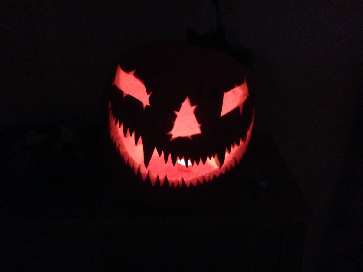 HambletonDC's tweet photo. #Halloween can still be celebrated #safely and #scarily! 🕸️🕷️
Our staff have been working extra hard on #pumpkins this year, they look fantastic!
Show us some of your best carved #spooky vegetables! 🎃🗡️
#EnjoyHambletonSafely https://t.co/ExMOFaXMvc