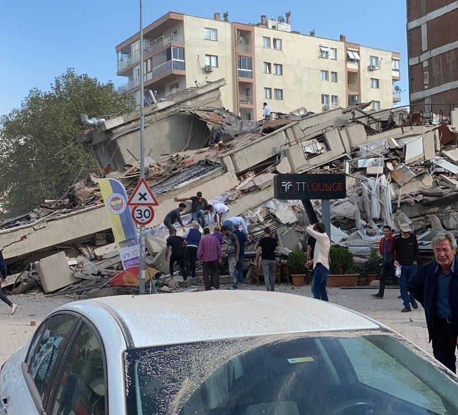 İzmir, geçmiş olsun 🥺 Dualarımız sizinle, #İzmir 🤲♥️🇦🇿🇹🇷
#izmirdedeprem #izmirgecmisolsun #prayforizmir