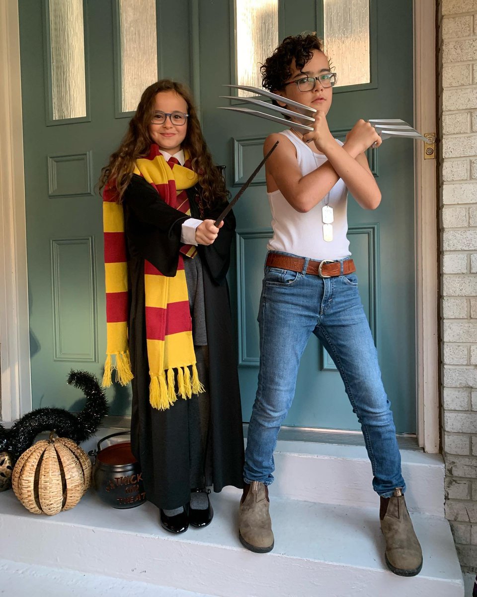 SelenaMaeMakes's tweet photo. Okay, suckers. You’ve taken your best shot. Now it’s our turn.
It’s sort of exciting, isn’t it? Breaking the rules.
#hermionegranger #halloween #wolverine #ultimatecrossover https://t.co/RIoa7mgOa8