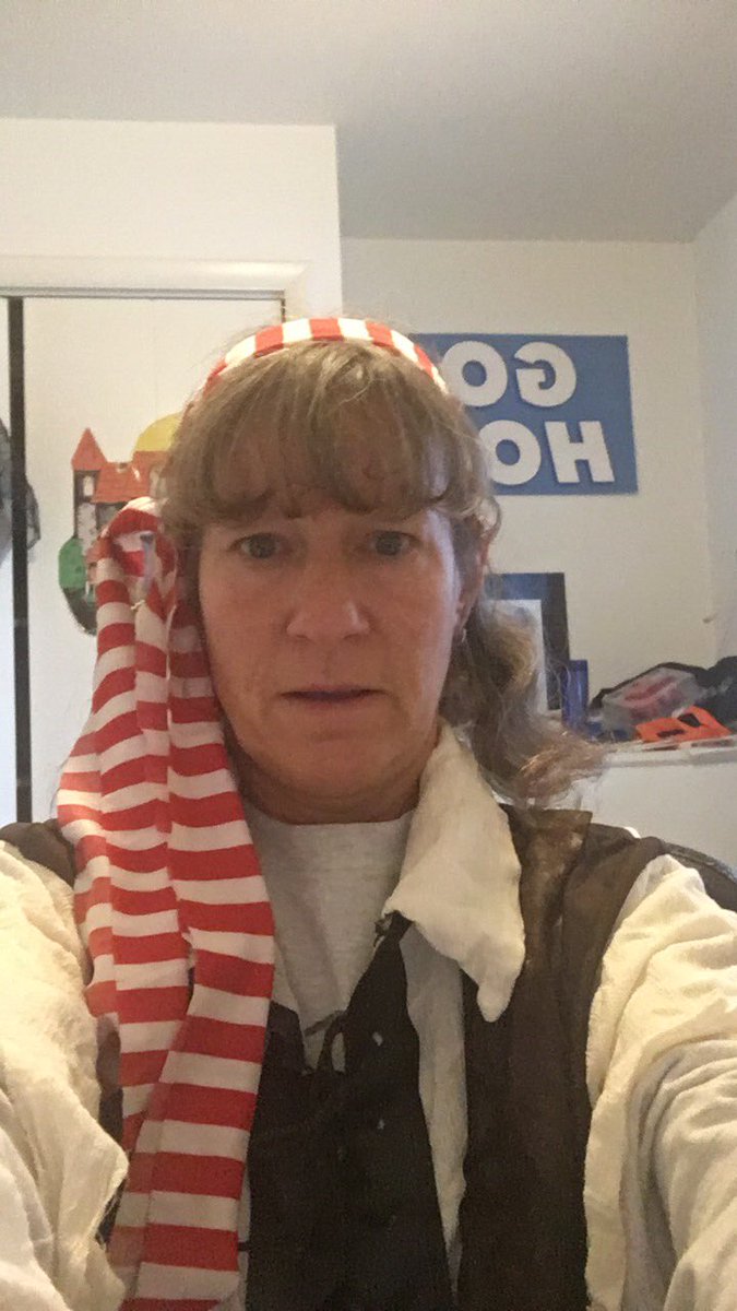 CentralSpecial's tweet photo. Mrs Angie Voll is enjoying some Halloween fun with her virtual learners with costume changes! #QuickChange #CSSawesome @AACountySchools https://t.co/kHyM1EBbuU