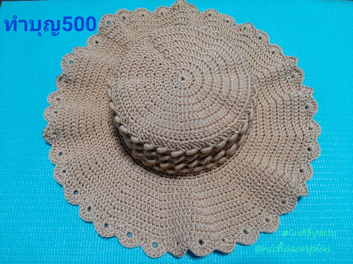 palitcraftwork's tweet photo. นุชคะมีหมวกใบนี้แอดจำไม่ได้ใครจองไว้ไม่รู้แอดเบลอจำผิดมั้ย เคยมีนุชจะขอแลกแต่แอดเข้าใจว่ามีคนจองแล้วแต่แอดหานุชคนนั้นไม่เจอค่ะ ถ้ามีเดมมาได้เลย แอดขอรอจนถึงวันที่ 9พ.ย63นะคะ 
ส่วนใครที่ยังไม่ได้ของเดมมานะ #ทำบุญรับของขวัญเดือนผลิตโชค #เป๊กผลิตโชค #PeckPaLitchoke https://t.co/DhERAaLJe0