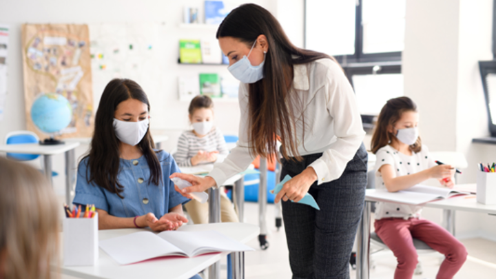 PrecisePkging's tweet photo. #Handsanitizers have become one of the hottest backpack essentials. Read our #InnovationLab #blog to learn how we help brands produce #aerosol &amp; liquid #handsanitizer products for convenient grab-and-go germ protection that students &amp; teachers require-https://t.co/McfiI10bgE. https://t.co/0WVNc8S0VK