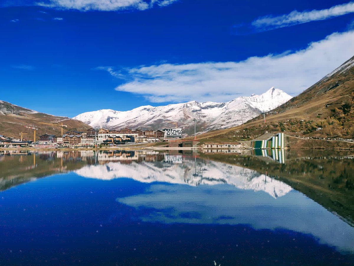 TignesAddict's tweet image. #Tignes may be closed but let&apos;s all do our 10,000 steps a day!