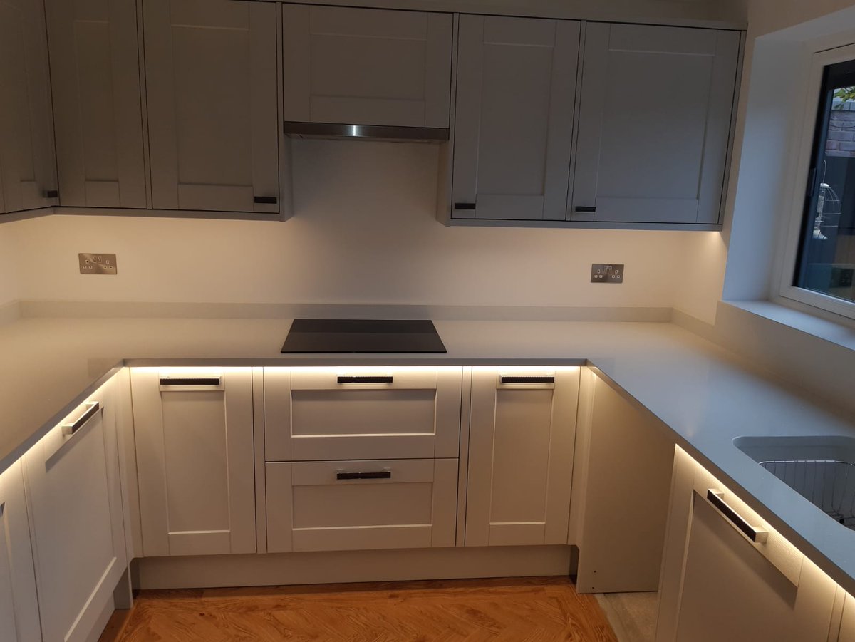 SPEC_Electrical's tweet image. Recent Kitchen our top team for detail . Well done Christof 👏👏