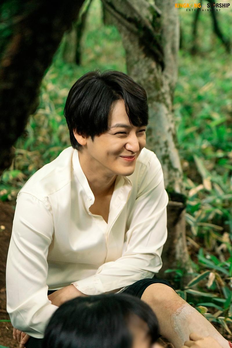 choisanstz's tweet photo. 이랑ㅤㅤㅤㅤㅤㅤㅤㅤㅤ김범 https://t.co/NBKur5vXdh