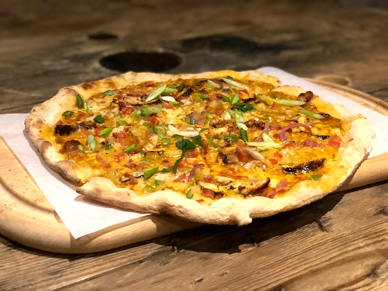 FletchersArcade's tweet photo. We're looking forward to seeing you over the weekend and just a reminder that we have the Martin Daily &amp; Jo Baldwin Duo live on Sunday afternoon, and if you fancy a tasty treat, why not give our new Jamaican Jerk Chicken pizza a try .... go on, you know you want to :-) https://t.co/PeCf8ZPuu3
