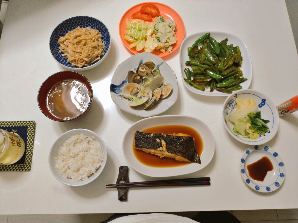 あいぜん On Twitter 子持ちカレイ 白菜の漬け物 シシトウの炒め物 ハマグリの酒蒸し セロリのマリネ ポテトサラダ えのき明太バター炒め ハマグリの味噌汁 むぎ友飯