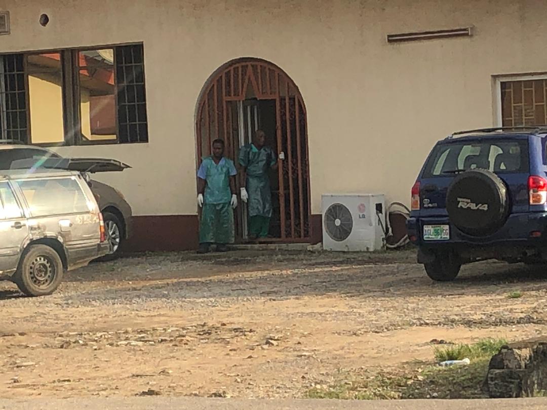 SaharaReporters's tweet image. EXCLUSIVE: How @HQNigerianArmy Secretly Moved 20 #LekkiMassacre Victims To IDH Mortuary | Sahara Reporters bit.ly/31Wzezc
#EndSARS #LekkiTollGateShooting