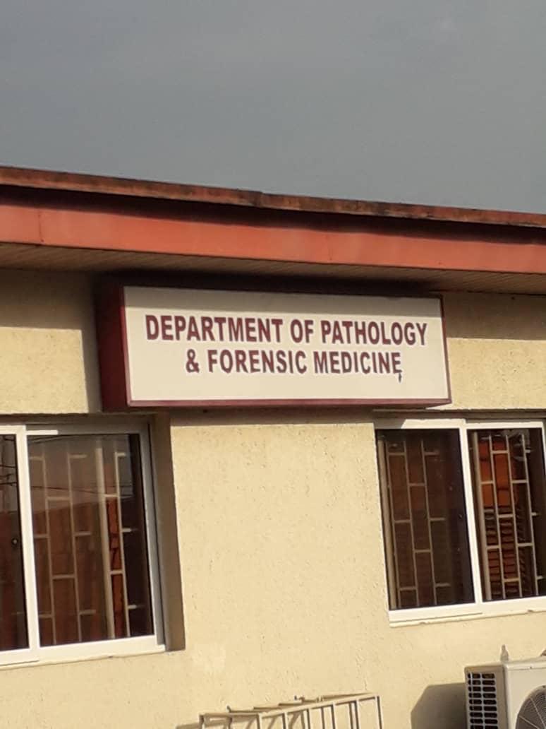 SaharaReporters's tweet image. EXCLUSIVE: How @HQNigerianArmy Secretly Moved 20 #LekkiMassacre Victims To IDH Mortuary | Sahara Reporters bit.ly/31Wzezc
#EndSARS #LekkiTollGateShooting