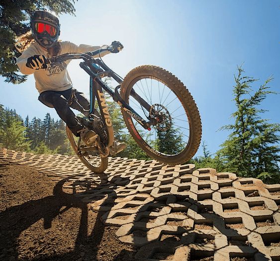 MTBDating's tweet image. Does anyone else hate those concrete things? They shake your gear to pieces 💯😬

MTBDating.com

#mtb #mountainbiking #mountainbike #mountainbiker #mountainbikers