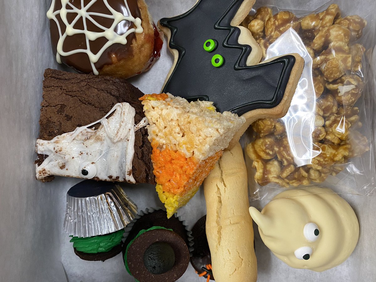 jonjuane's tweet photo. My favourite kind of kindness is edible! #MyBossRocks https://t.co/PypGfcG5aD