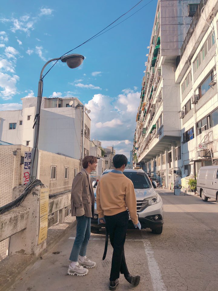 akariNFTf50's tweet photo. เป็นดูโอ้หรือเป็นแฟนกันค้าาา #JBJ95_2ND_ANNIVERSARY https://t.co/XxF44ZBvBf