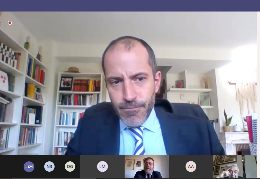 GobernaColombia's tweet photo. Hoy @antoniolvega, dir. académico del IUIOG, interviene en la clausura de la 1ª edición del curso #AuditoríaDesempeño, llevado a cabo junto con la Contraloría General de la República para fortalecer conocimientos, técnicas y competencias de 150 funcionarios en #ControlFiscal🔍 https://t.co/NP1j6CCjwn