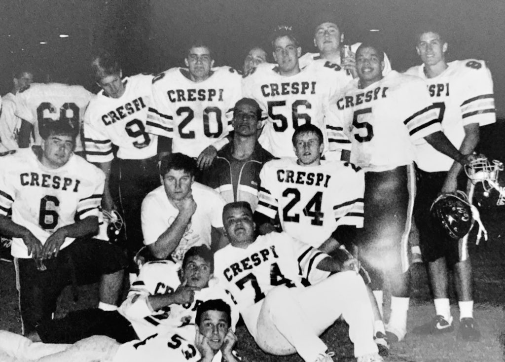 coachvanwag's tweet photo. #FBF to Friday Night Lights from the Class of 1990 in honor of the Class of 2021. Today’s seniors are helping their teams get ready for a chance to play football in SoCal. Lots of things may have changed in 30 years, but grit, determination, optimism, &amp; leadership still matter. https://t.co/7rOfgKf1qY