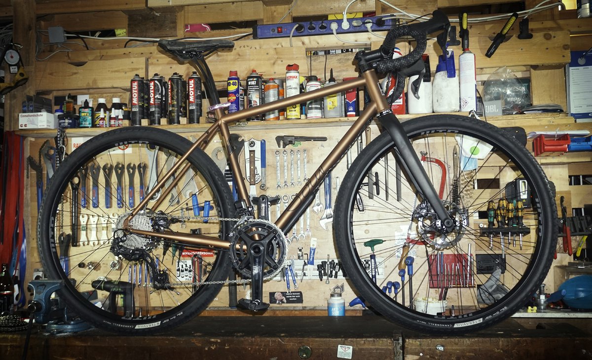 SoreBikes's tweet photo. We build custom bikes! π¨π¨π¨ Sour Bicycles Purple Haze!
#sorebikes #custombike #adventure #bikeshop #hybrid #cross #handmade #bike #cycling #welovecycling #instabike #outdoors #dropbars #ehrenfeld #fahrradladen #bikeporn #velo https://t.co/G9PGPfUGik