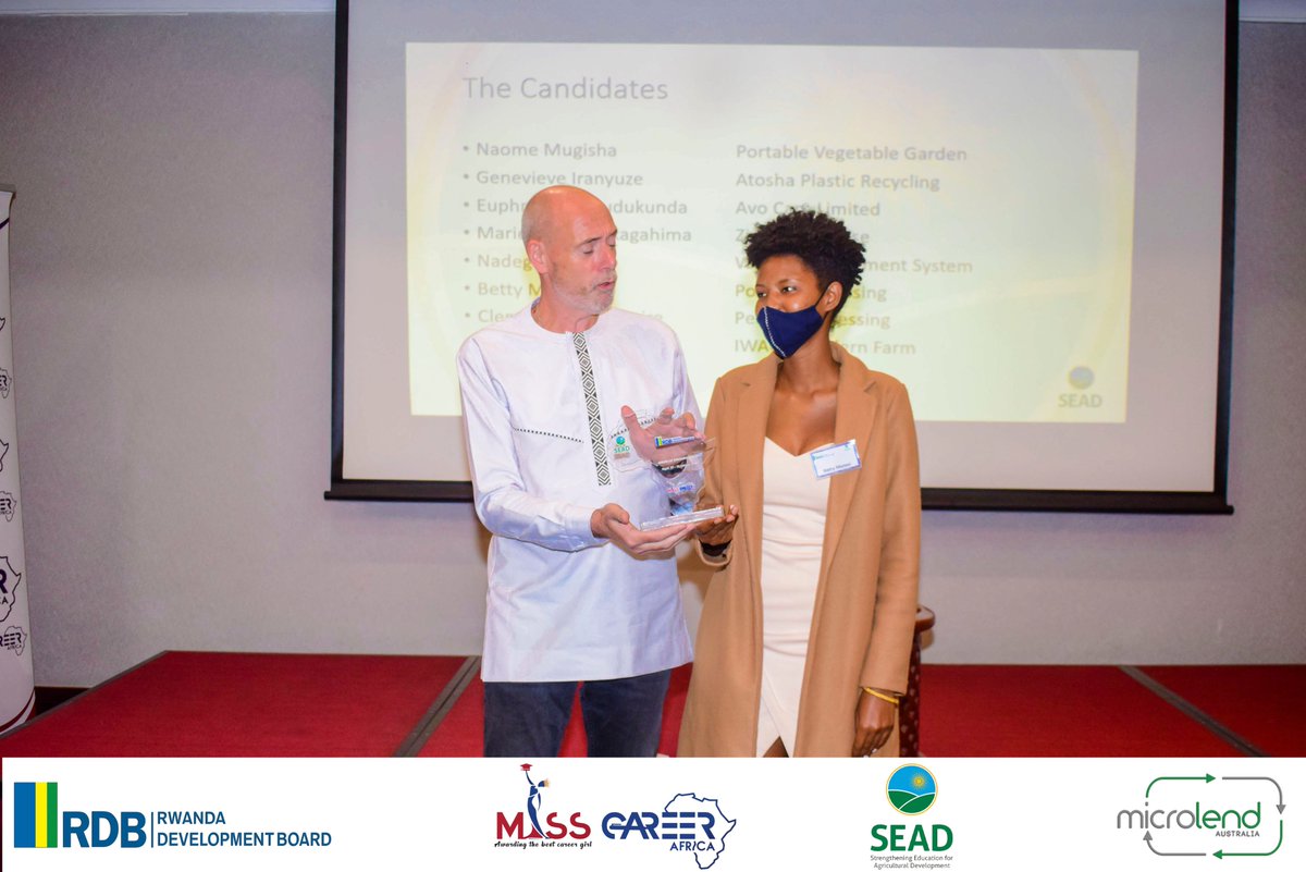 Mr. Rob Van de Gevel from <a href="/SEAD_Rwanda/">SEAD</a> giving the closing remarques and leading the awarding session appreciating the ladies' participation and encouraging them for the next step- the grand final. #MissCareerAfrica2020
#Thanks2RDB
#Thanks2SEAD