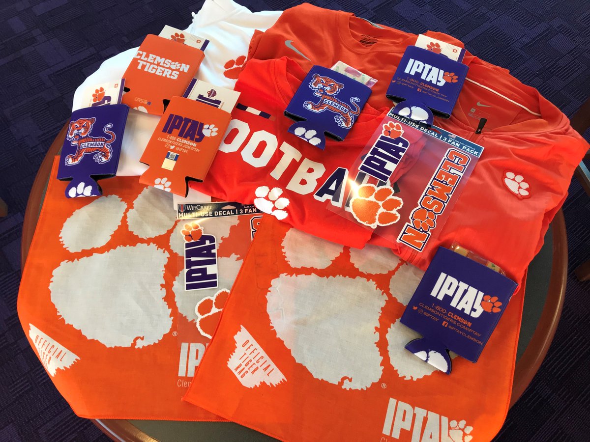 IPTAY's tweet image. 🟠🟠🟠🟠🟠
 
SOLID ORANGE FRIDAY GIVEAWAY!
 
Enter to win this IPTAY Prize Pack:
 
1⃣ Follow @IPTAY 
2⃣ Retweet and Like this post
3⃣ Tag 2 friends below
 
The winner will be contacted after Monday (11/2) 
 
Good luck and Go Tigers!
 
🟠🟠🟠🟠🟠
