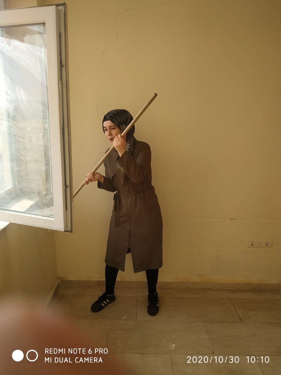 Çalışmak ve çabalamak her zaman güzeldir, Ekili ilk-orta okulu öğretmenlerimiz de, okulumuzun rehberlik odası ile sınıflarda boya gerektiren bölümleri elele vererek boyadı, kullanışlı hale getirildi.
Okul idaresi ile öğretmenlerimizi tebrik ediyoruz.
@ismailyapicier 
<a href="/NKapanoglu/">Nuri Kapanoglu</a>