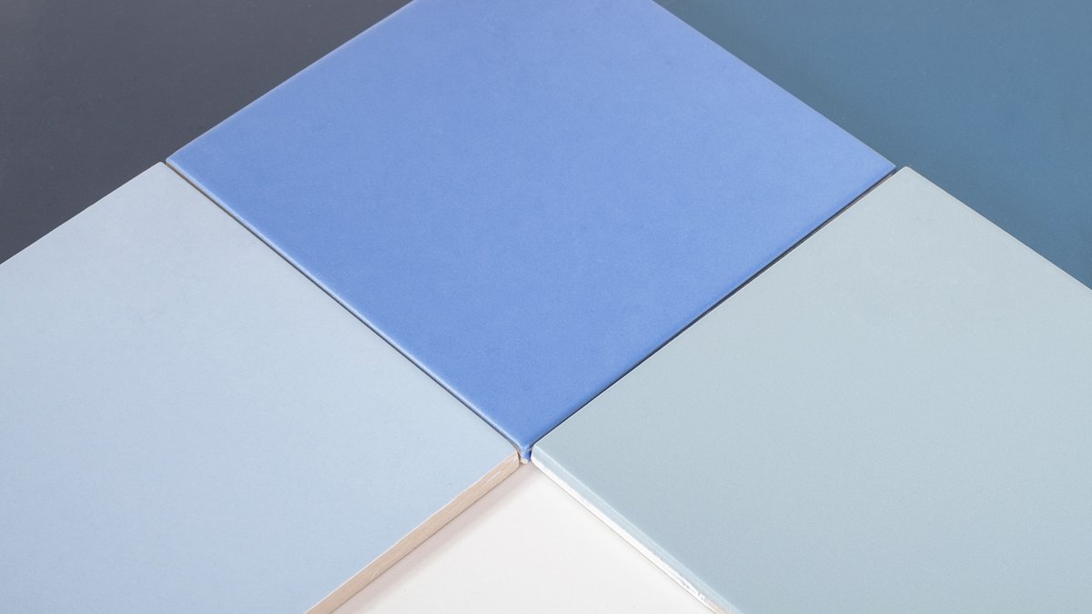 PissanoC's tweet photo. 🇪🇦 Azul empolvado, turquesa, marino... te mostramos cómo sacarle partido!

🇬🇧  Powder blue, turquoise, navy... we show you how to make the most of them!

🔷👉 https://t.co/nmS3avHBI2
#PissanoCeramica #azulejos #azul2020 #Pantone2020 #decoracion #diseñointerior #arquitectura https://t.co/grQiyzB1WM