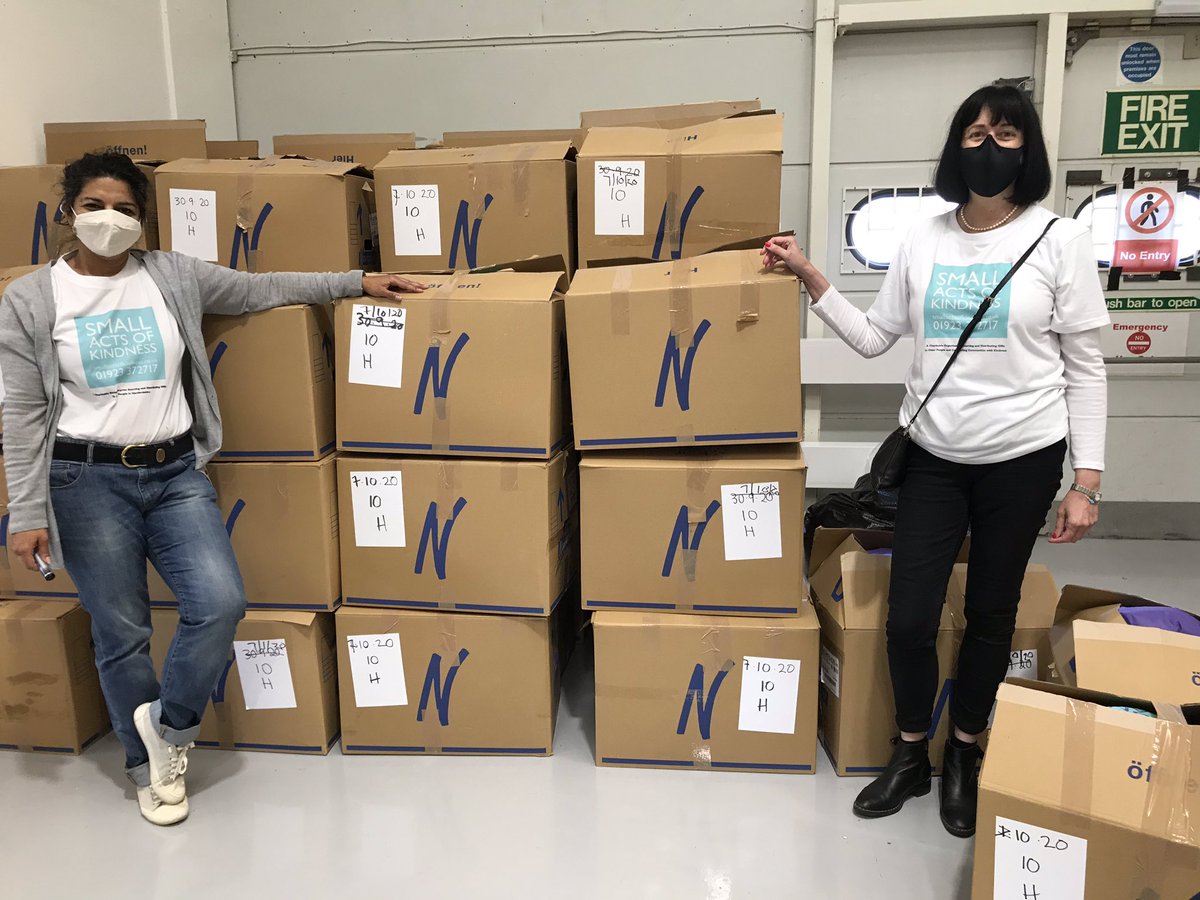 smallkindact's tweet photo. We are thrilled to have packed an incredible 5765 Warm in Winter Gift Bags! Over 4700 of which have been requested. This is a phenomenal achievement - we couldn’t have possibly done it without the help &amp; support of so many! Huge thank you 💜@CroxleyPark #FridayFeeling #Kindness https://t.co/04x6WKa9Hh