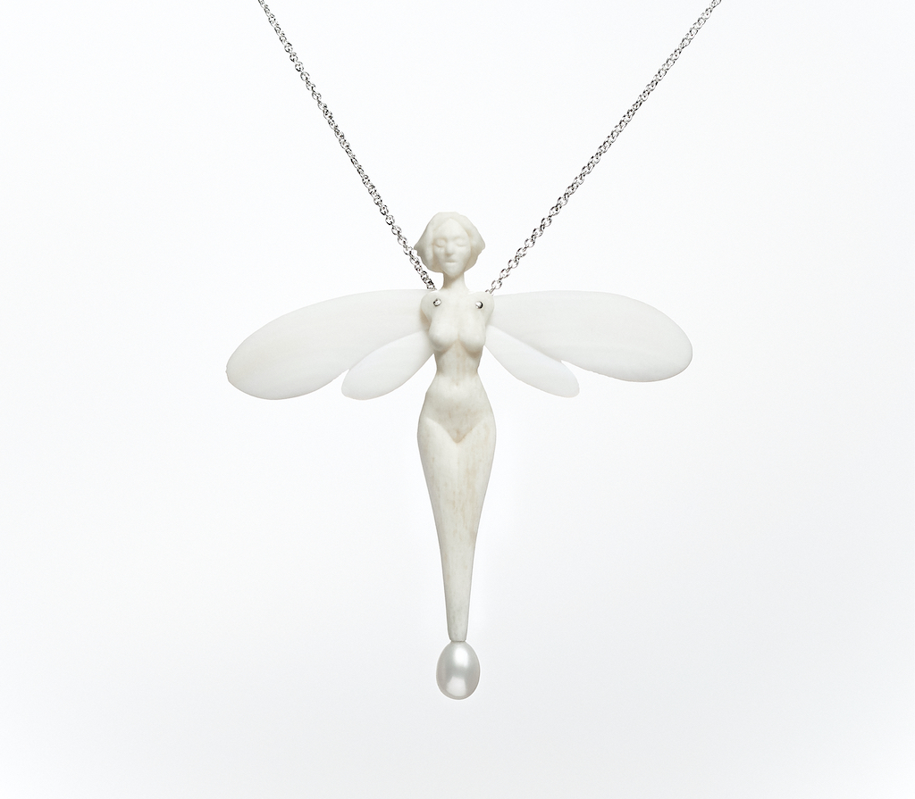 artgalleryputti's tweet photo. Latvian contemporary jewellery artist Maija Vītola - Zitmane (brand "Maija Vītola"). The jewellery created by Maija is characterized by subtle handwork and a delicately intimate message. 
Read more: https://t.co/4gZN9uCU4Z https://t.co/gEIr7iAJBY