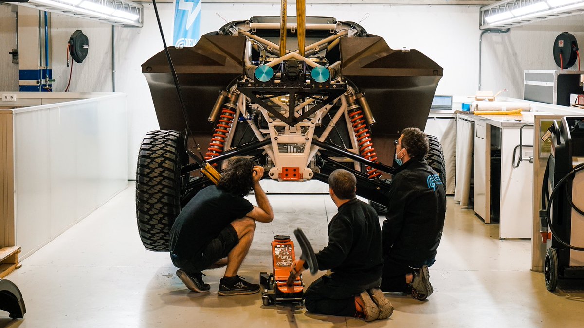 QEV_Tech's tweet photo. Have we already said how excited we are to start @extremeELive 2021 season with our ODYSSEY 21? Can't wait for it!🙌🏻
#ExtremeE #Motorsport #TheFutureIsElectric #TheFutureIsNow #qevtechnologies #qevtech https://t.co/XzHsKkAqGm