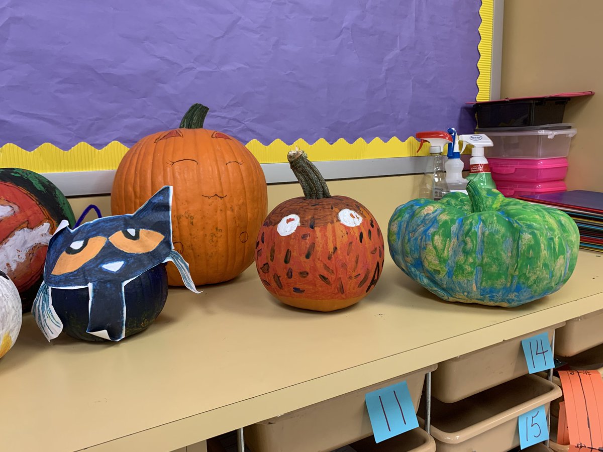 SandraSisk14's tweet photo. Pumpkin mania at Carroll Elementary. Showcasing our future artists@carroll elementary ⁦@SerjioMedina⁩ ⁦@DBrogee⁩ ⁦@ENJackson32⁩ https://t.co/vAoZIawwFM