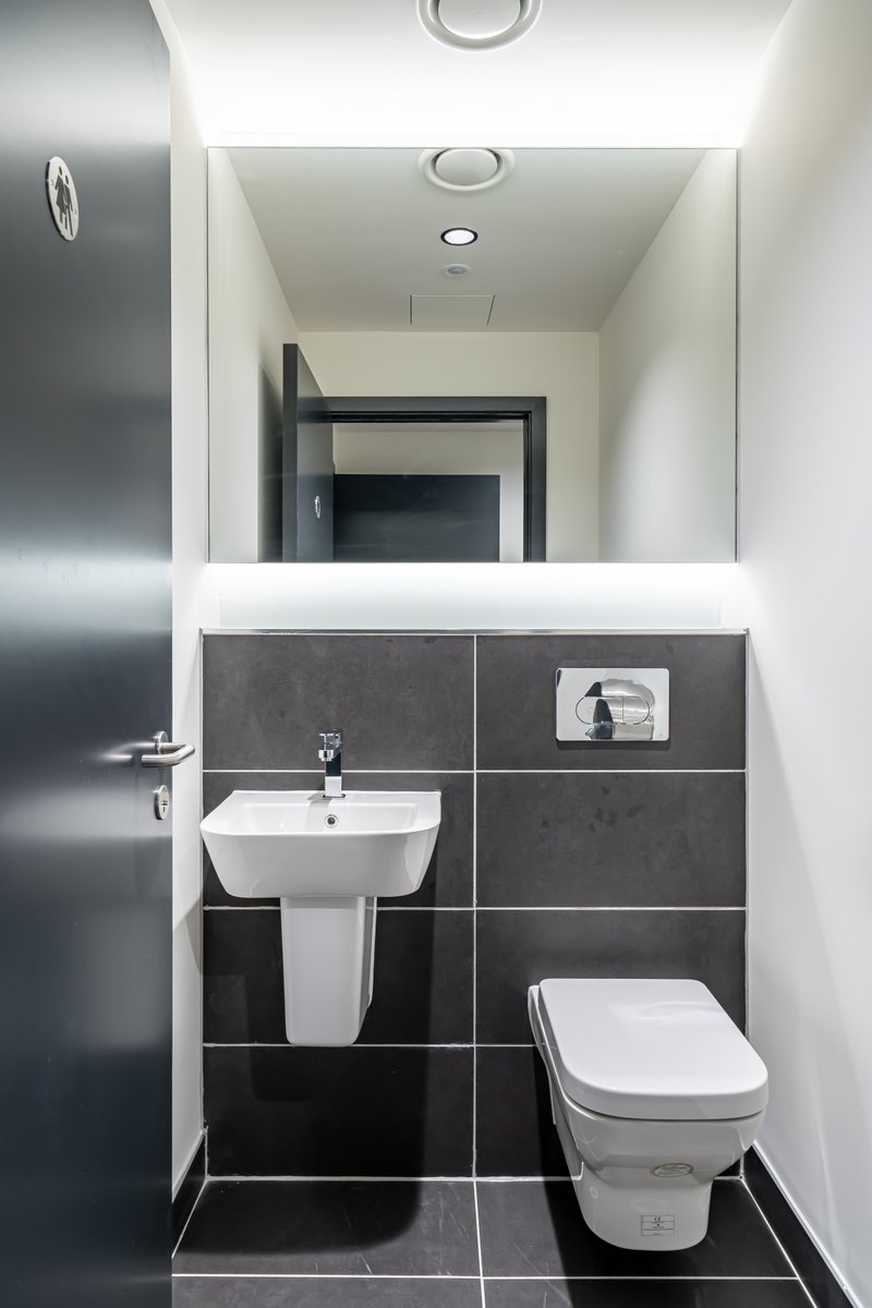MPACTGRP's tweet photo. Cat B fit out to exacting standards of our client @Workman LLP. Achieved @BRE_BREEAM ‘Very Good’ rating and @CCScheme audit pass. Working with design team: @TroupBywaters , @CDA_group , Kirk and Marsh. Thanks to Contract Manager Sean Coleman, Site Manager Scott McNeil and team. https://t.co/TvYxlfPg2i
