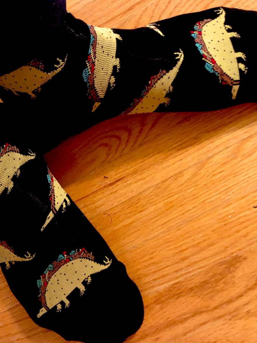 theworldbeckons's tweet image. When you can’t decide between dinos and tacos. #AwesomeSocks