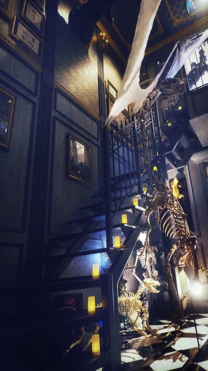 Cafe 雑貨 Chamber Of Raven 明日はhalloween 亡霊が蘇り 蜘蛛の巣に覆われた不気味で美しい 洋館で特別なお時間を心ゆくまでお愉しみください T Co Yc4zb7mjx3 Cor Chamberofraven ハロウィーン T Co 3xyafll1ai