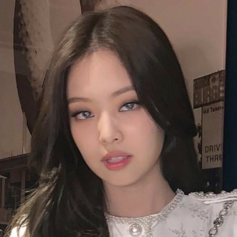 jennieblog's tweet photo. + de 100 icons da jennie; a thread. https://t.co/kdaCWbYaMc